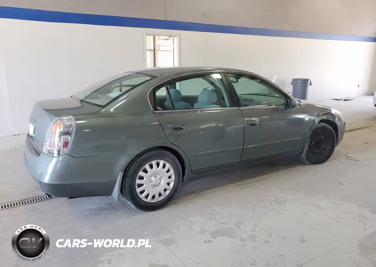 2003 Nissan Altima Base VIN:1N4AL11D23C261156 - 3