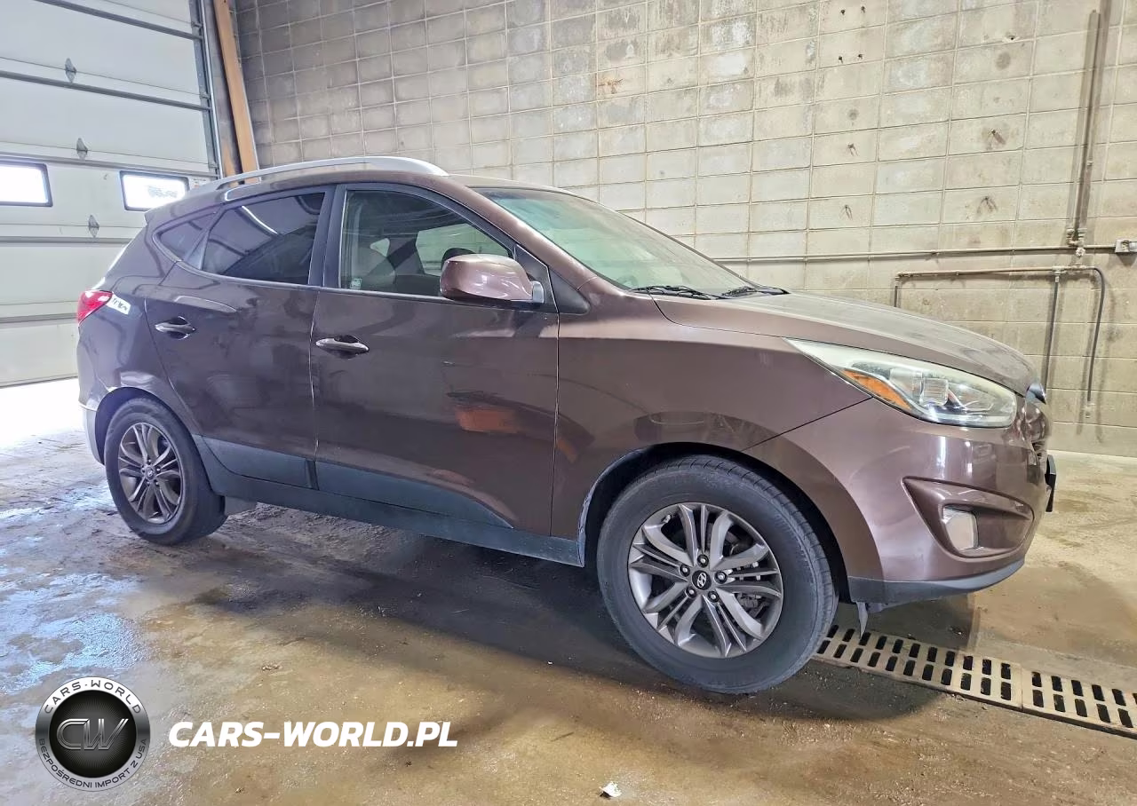 2015 Hyundai Tucson Se VIN:KM8JUCAG1FU030093 - 4