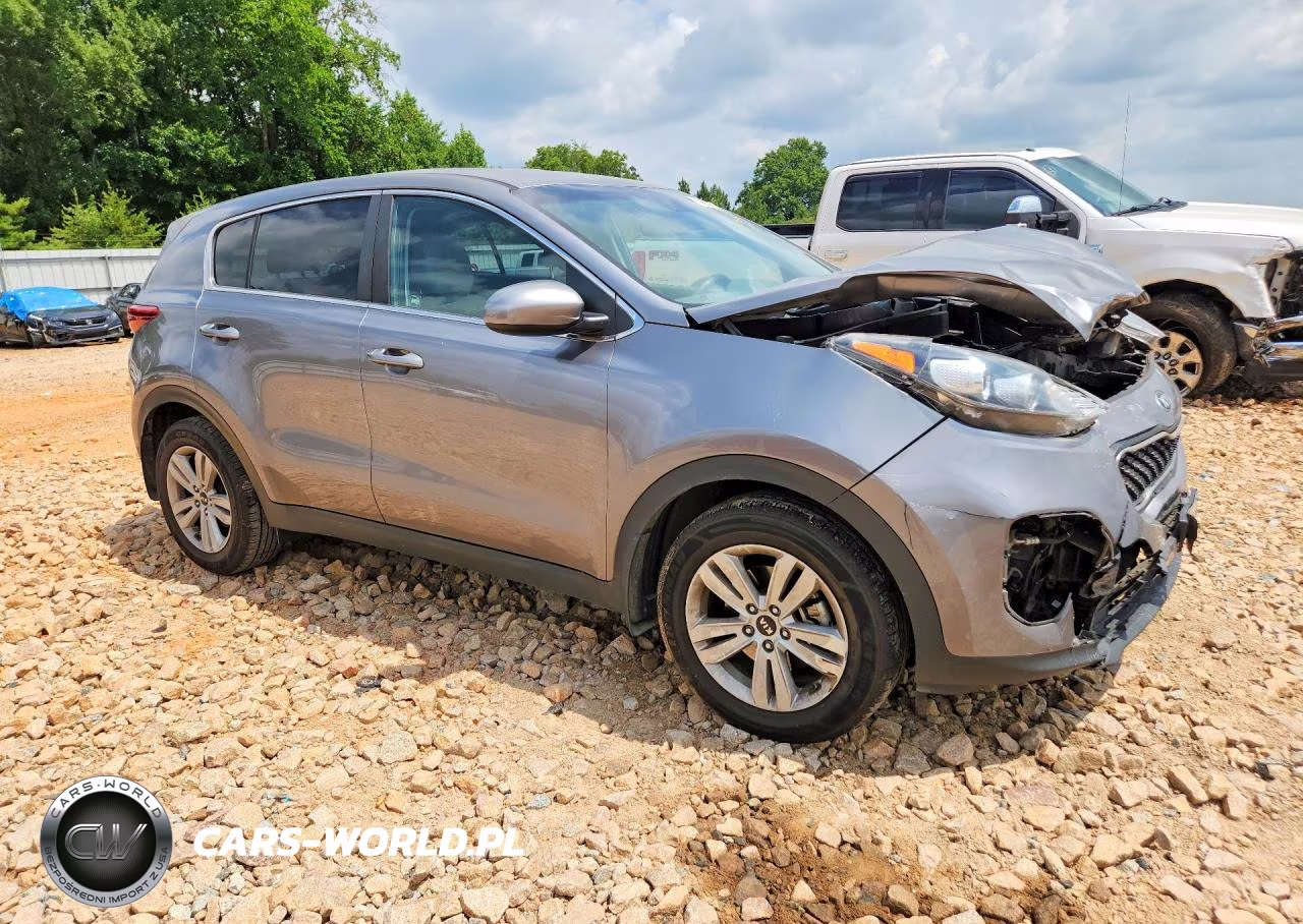 2018 Kia Sportage Lx VIN:KNDPM3ACXJ7351388 - 4