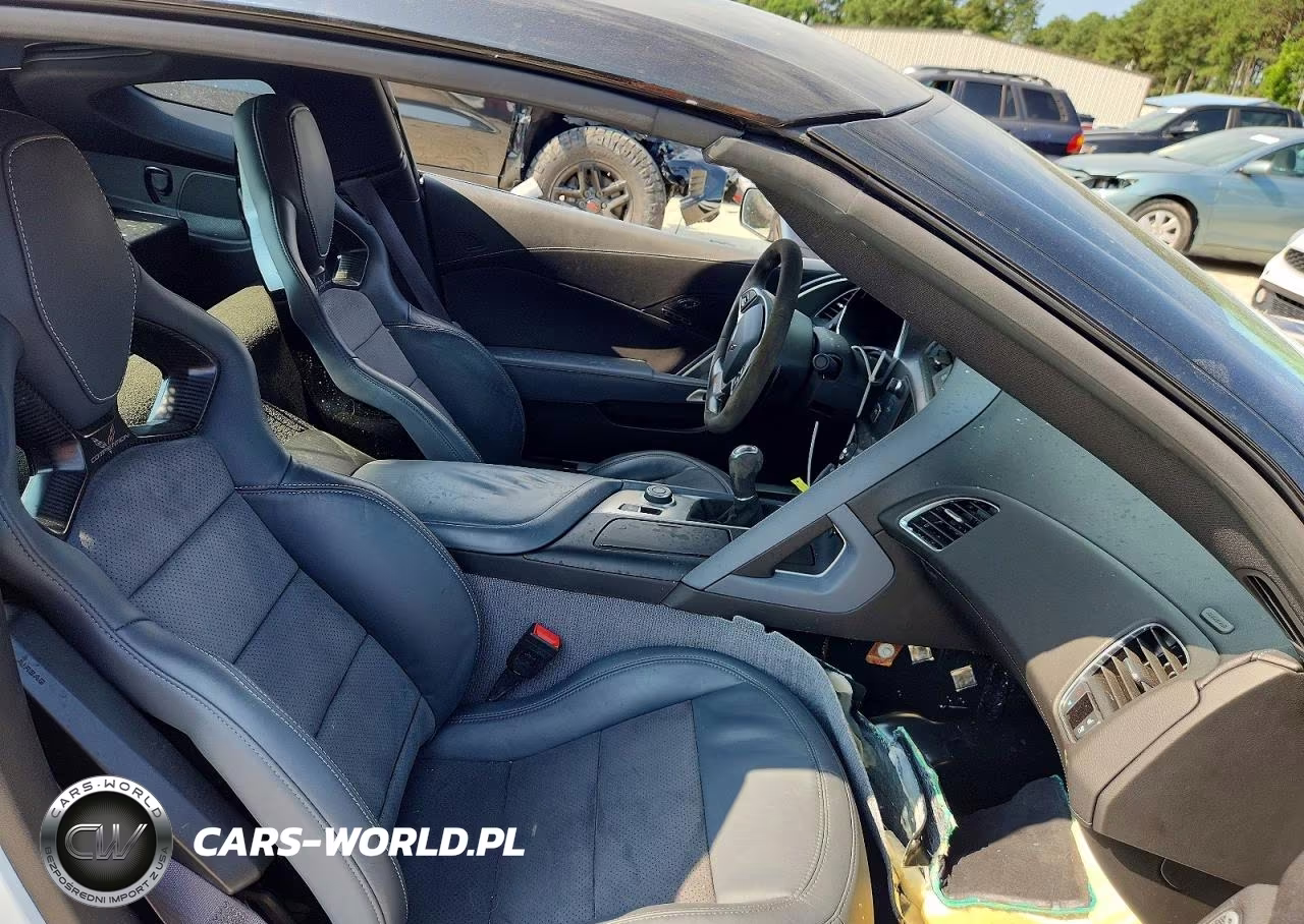 2015 Chevrolet Corvette Z06 2Lz VIN:1G1YR2D68F5600420 - 10