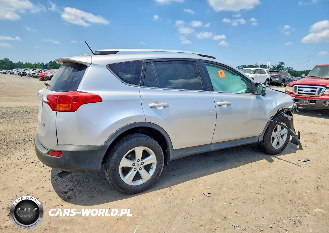2013 Toyota Rav4 Xle VIN:2T3WFREVXDW060676 - 3