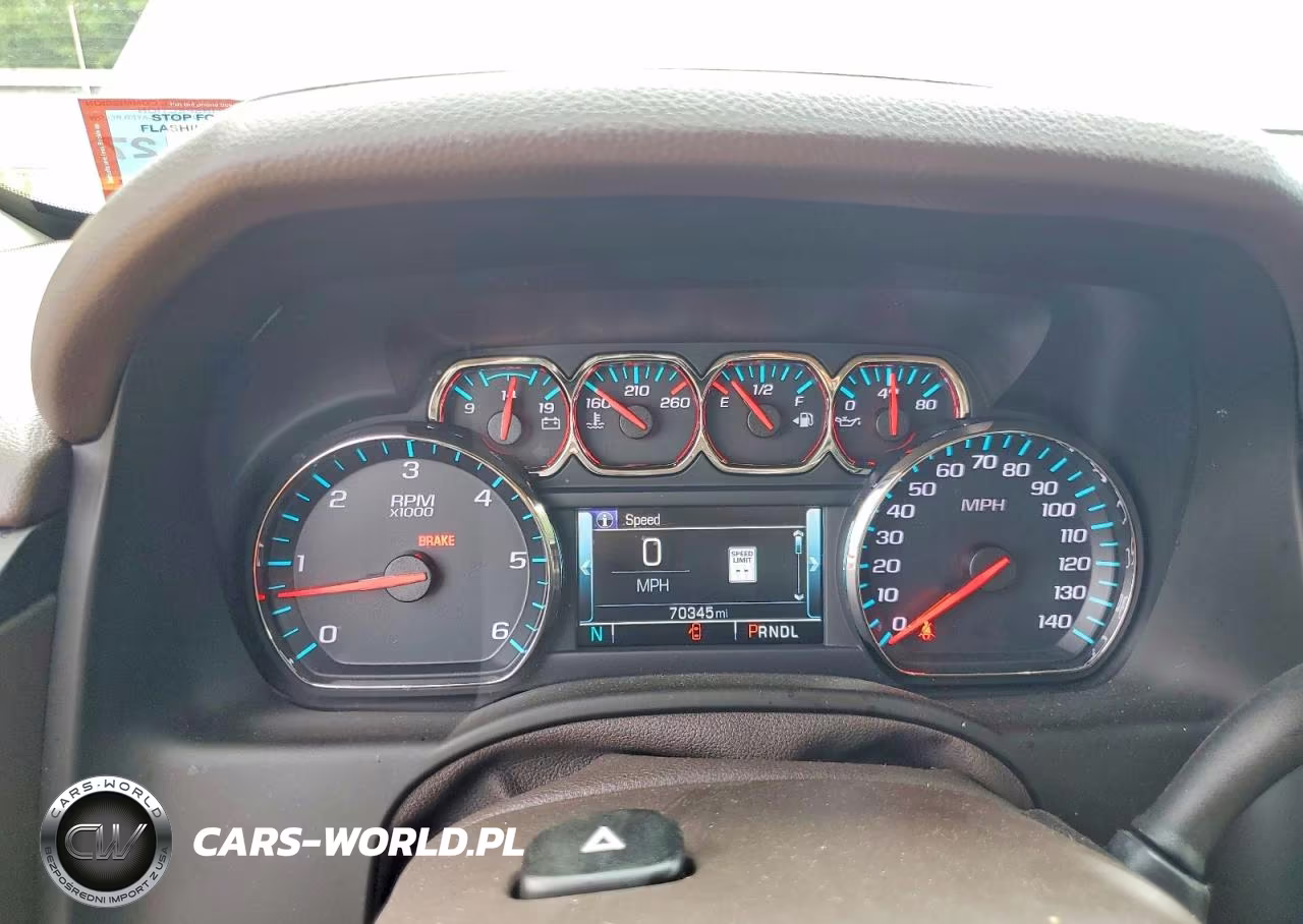 2019 Chevrolet Suburban K1500 Premier VIN:1GNSKJKC3KR246630 - 9