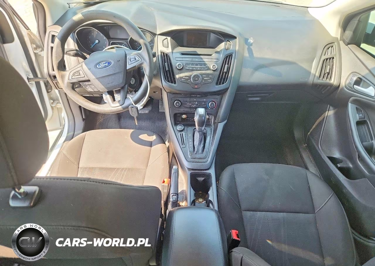 2015 Ford Focus Se VIN:1FADP3F27FL205738 - 8