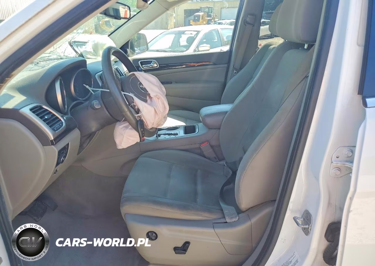 2013 Jeep Grand Cherokee Laredo VIN:1C4RJFAG3DC651761 - 7