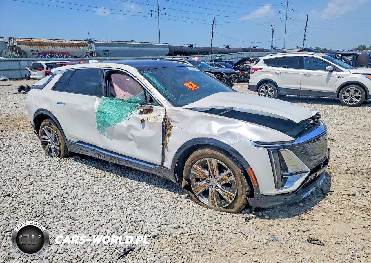 2024 Cadillac Lyriq Tech VIN:1GYKPMRK4RZ101965 - 4