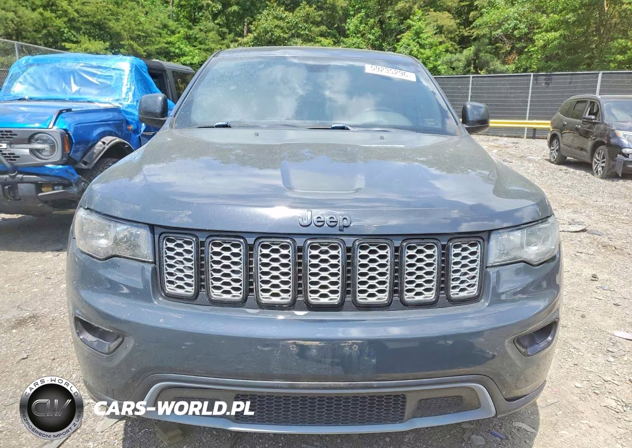 2018 Jeep Grand Cherokee Laredo VIN:1C4RJFAG6JC227986 - 5
