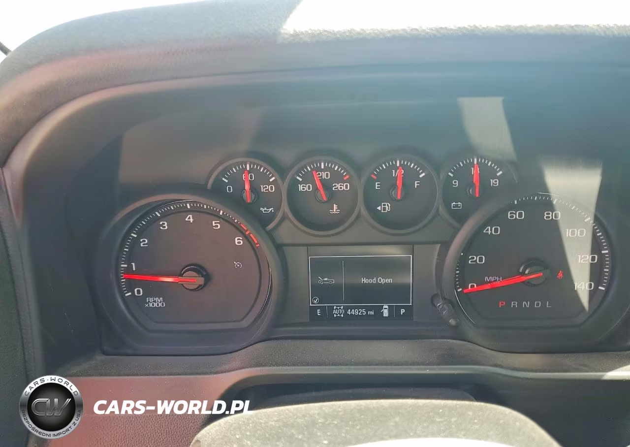 2019 Chevrolet Silverado K1500 Custom VIN:1GCPYBEH4KZ422479 - 9