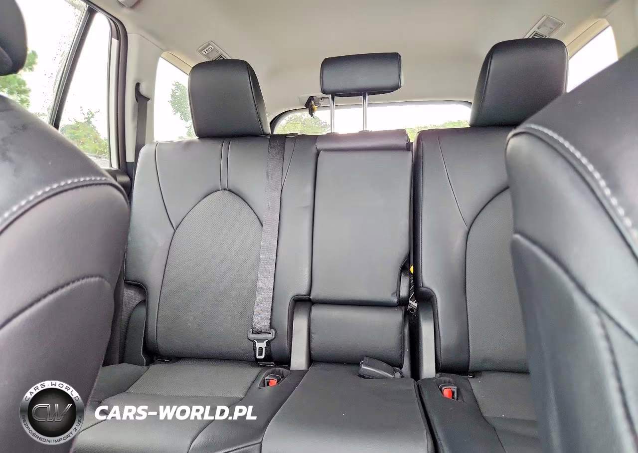 2024 Toyota Grand Highlander Xle VIN:5TDAAAB59RS059610 - 10