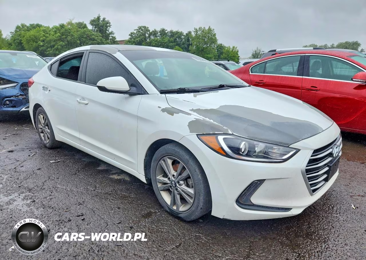 2018 Hyundai Elantra Value Edition VIN:5NPD84LF3JH299408 - 4