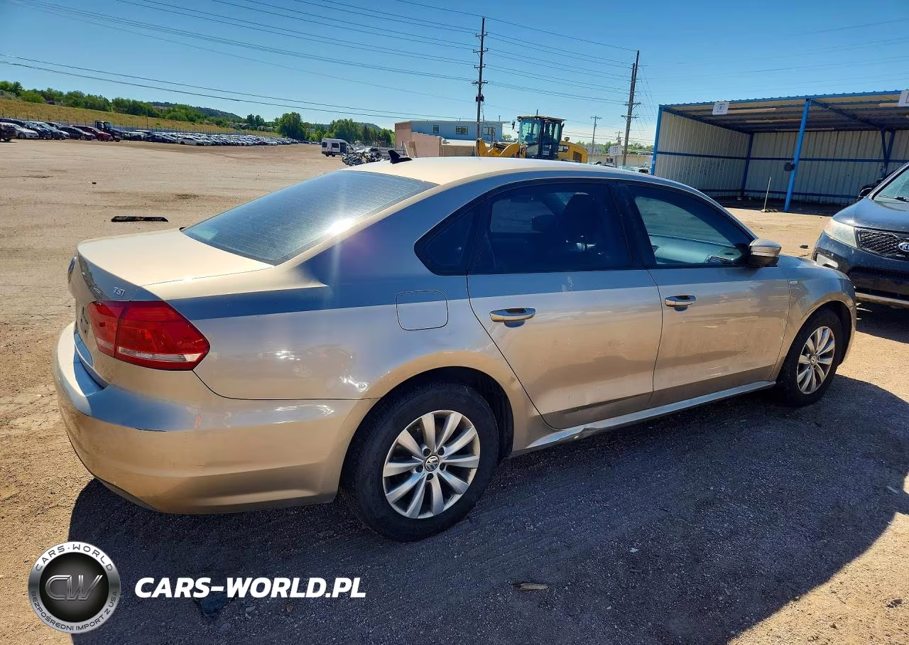 2015 Volkswagen Passat S VIN:1VWAT7A35FC015448 - 3
