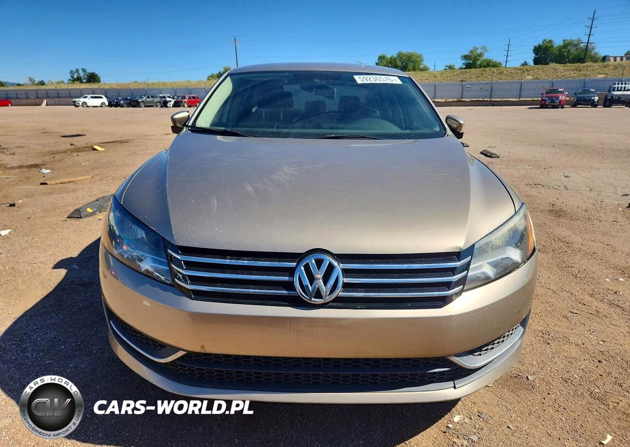 2015 Volkswagen Passat S VIN:1VWAT7A35FC015448 - 5