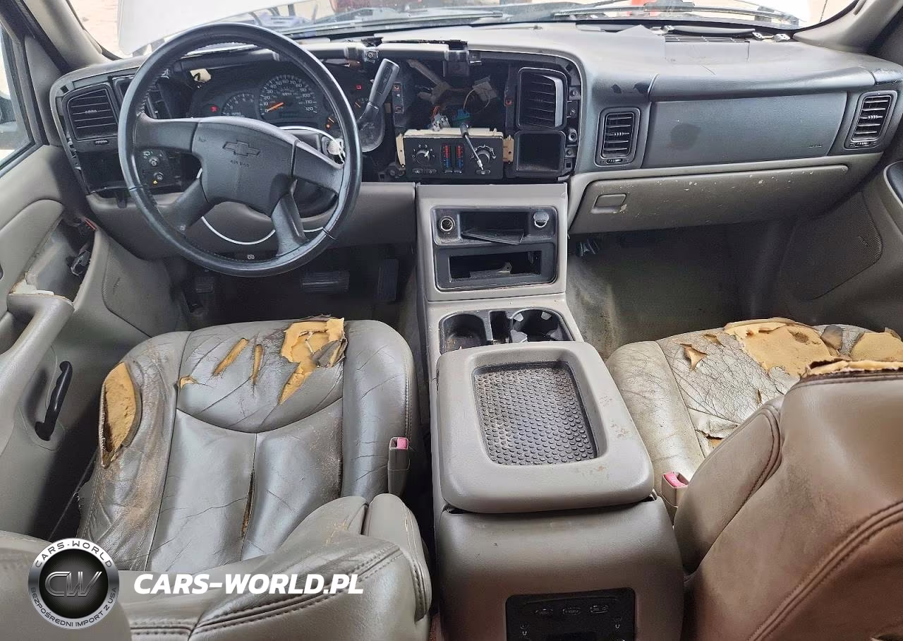 2004 Chevrolet Suburban C1500 VIN:3GNEC16Z94G290353 - 8