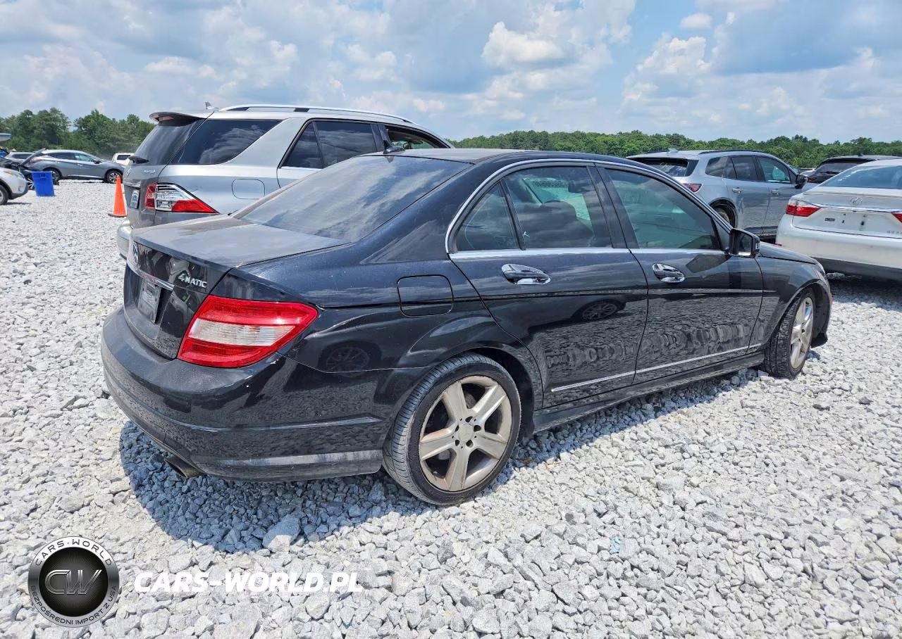 2011 Mercedes-Benz C 300 4Matic VIN:WDDGF8BB4BA503205 - 3
