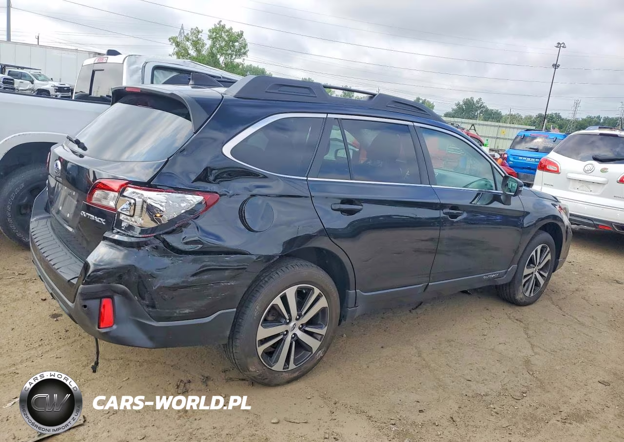 2018 Subaru Outback 2.5I Limited VIN:4S4BSANC2J3357560 - 3