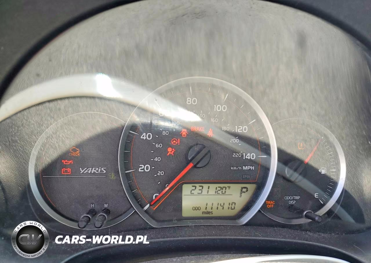 2014 Toyota Yaris 5-Door Le VIN:VNKKTUD37EA000405 - 9