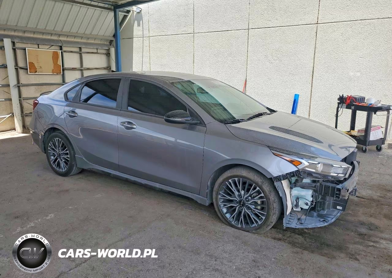 2024 Kia Forte Gt Line VIN:3KPF54AD1RE826283 - 4
