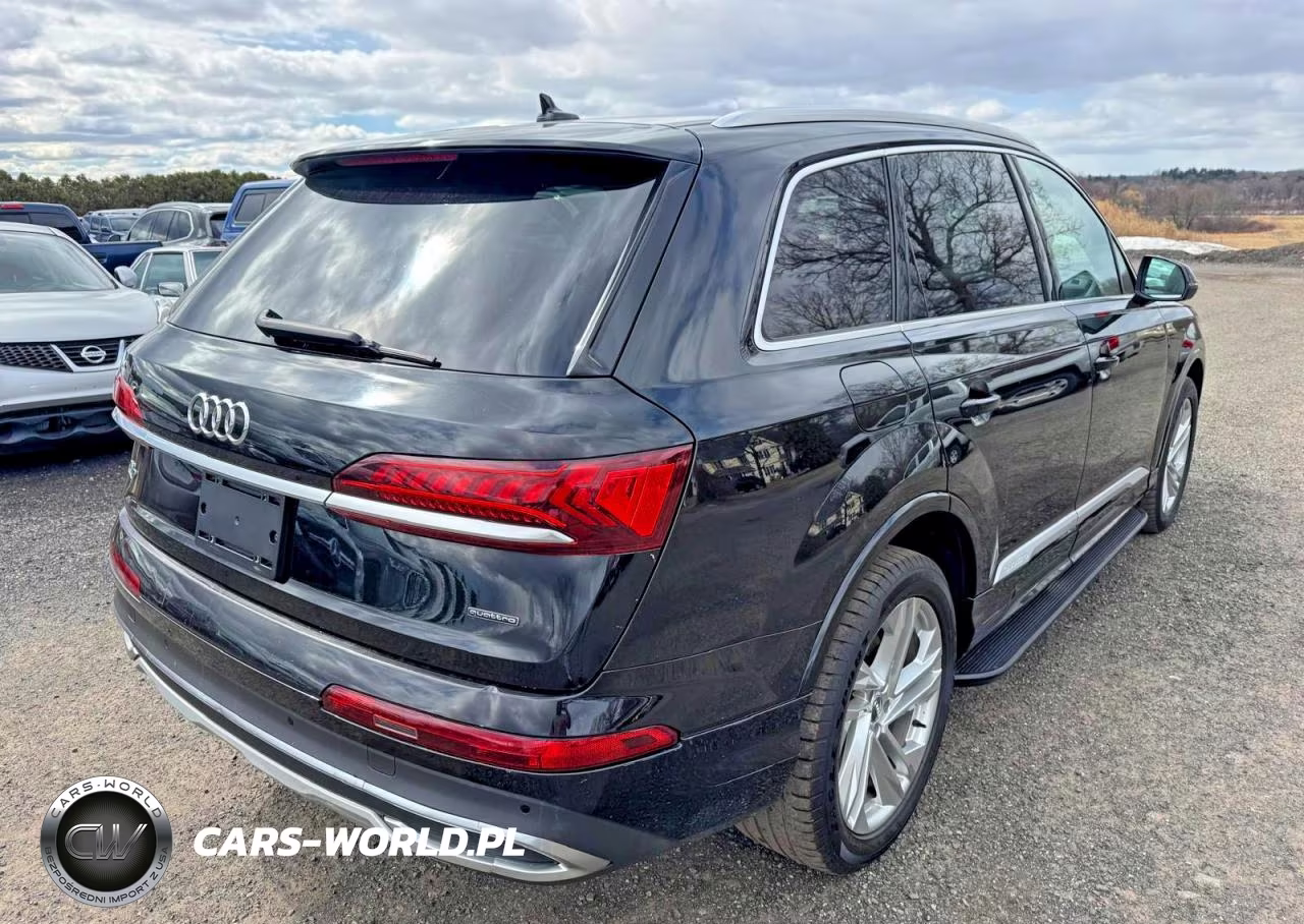 2020 Audi Q7 Premium VIN:WA1AXAF79LD005876 - 3