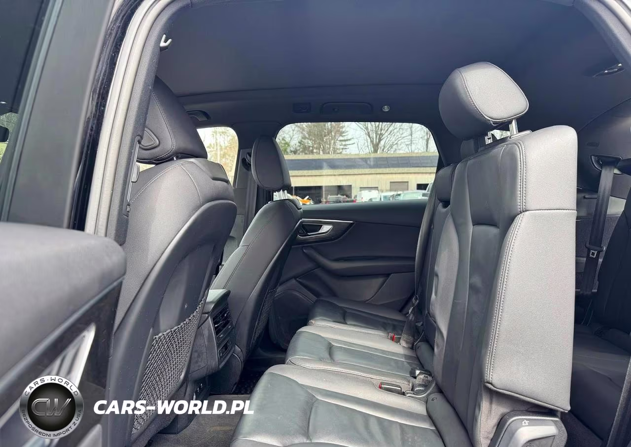 2020 Audi Q7 Premium VIN:WA1AXAF79LD005876 - 8