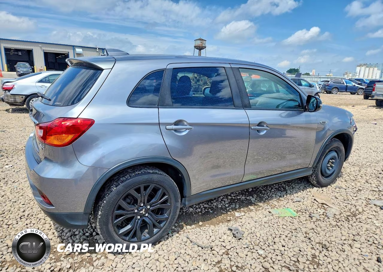 2018 Mitsubishi Outlander Sport Es VIN:JA4AR3AU4JZ021437 - 3