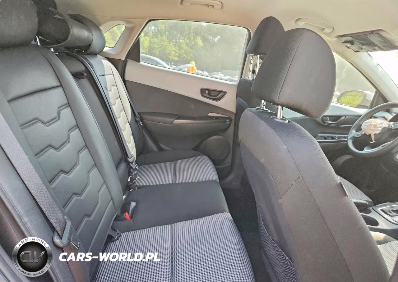 2021 Hyundai Kona Se VIN:KM8K12AAXMU641384 - 10
