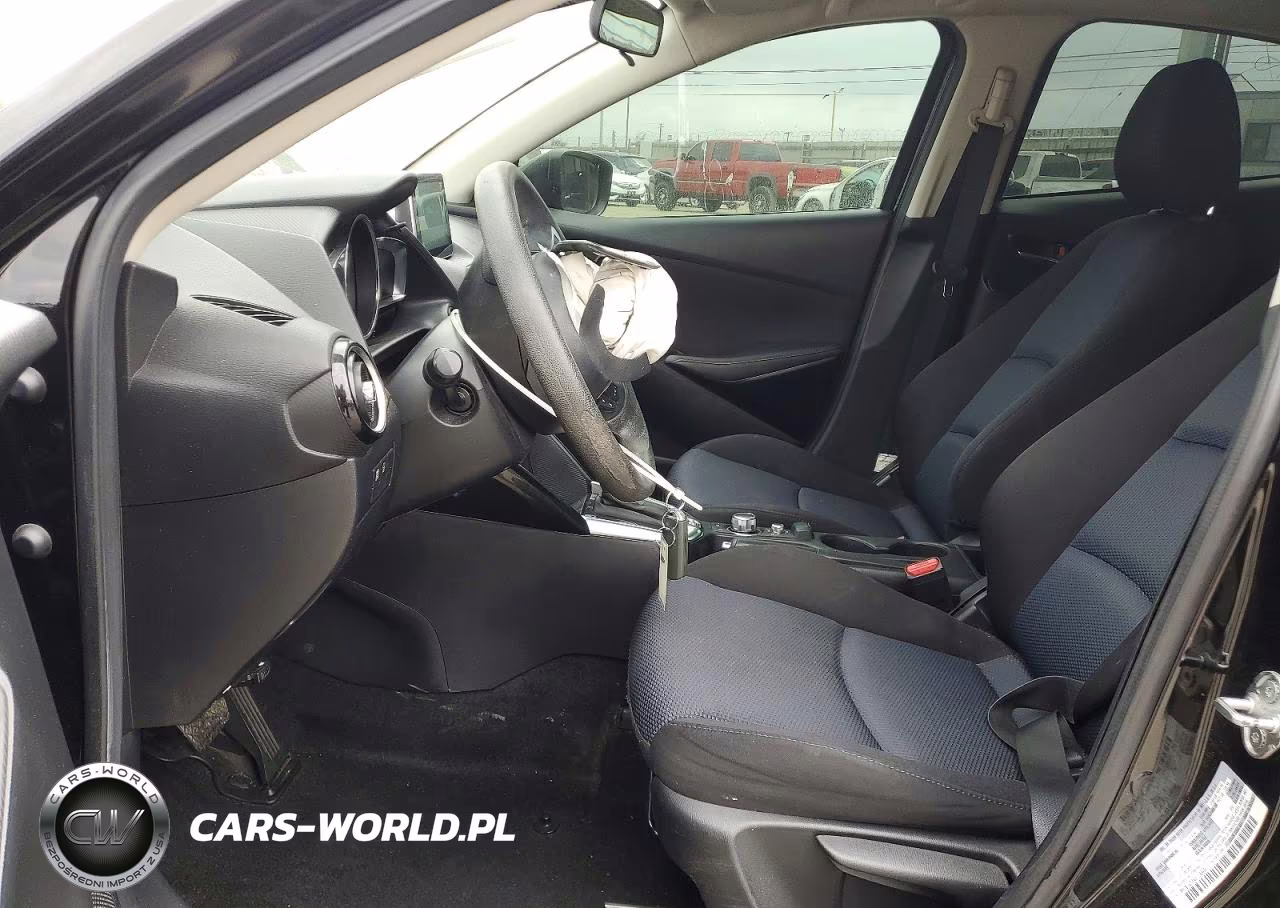 2016 Scion Ia Base VIN:3MYDLBZV6GY130448 - 7
