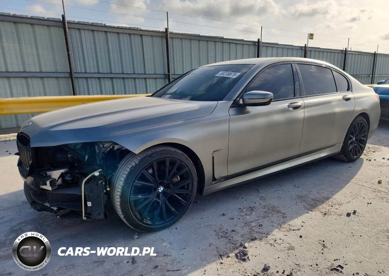 2022 BMW 750 Xi
