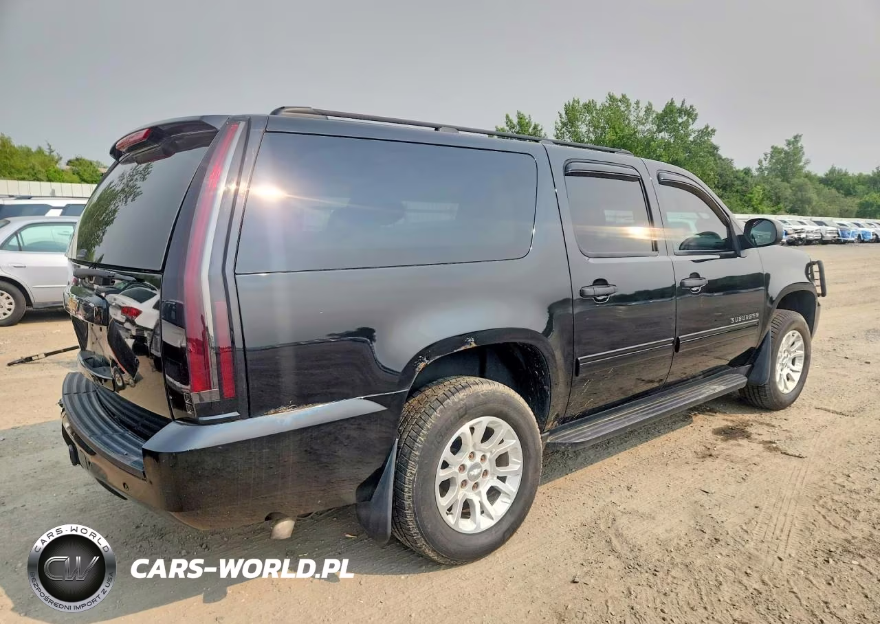 2010 Chevrolet Suburban K1500 Ls VIN:1GNUKHE39AR169550 - 3