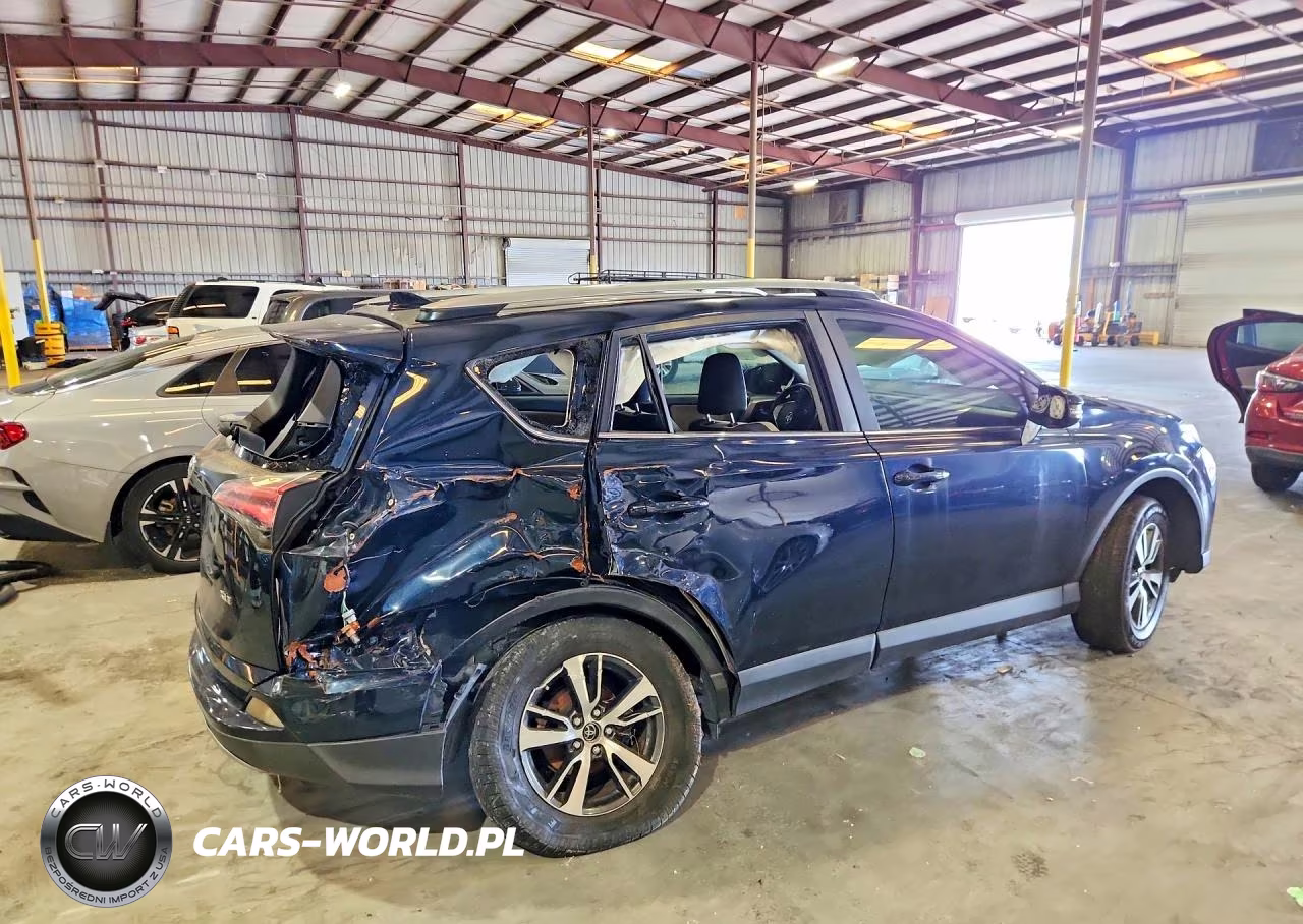 2017 Toyota Rav4 Xle VIN:JTMWFREVXHD094202 - 3