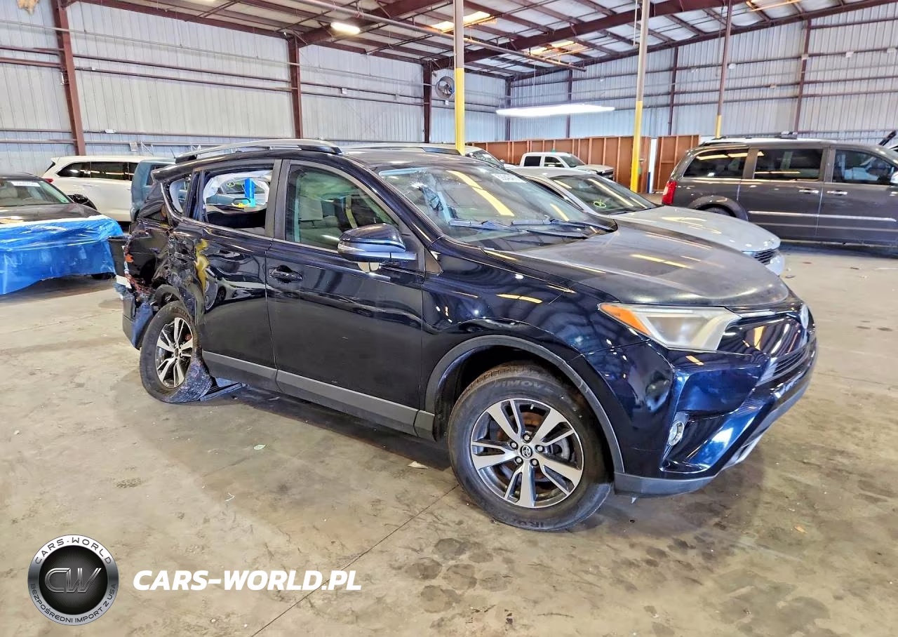 2017 Toyota Rav4 Xle VIN:JTMWFREVXHD094202 - 4