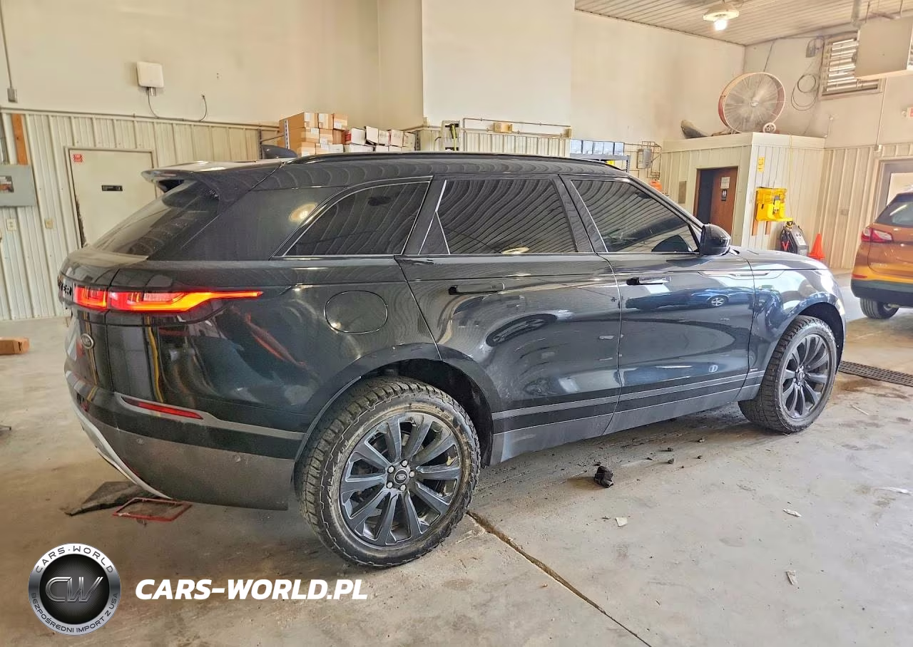 2018 Land Rover Range Rover Velar R-Dynamic Se VIN:SALYL2RV8JA730117 - 3