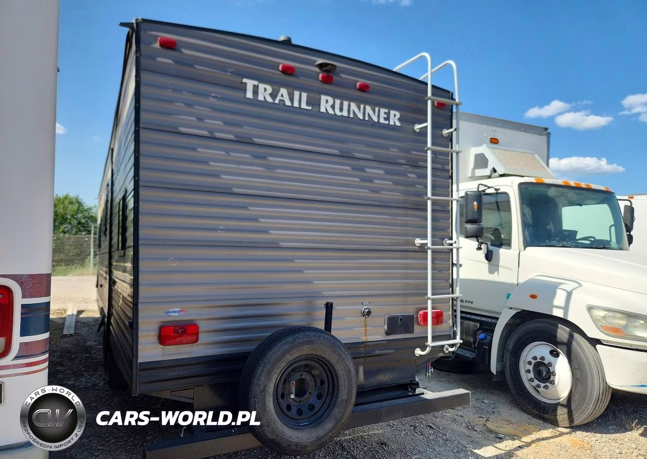 2017 Heartland Trail Runner Camper VIN:5SFEB3325HE337645 - 3