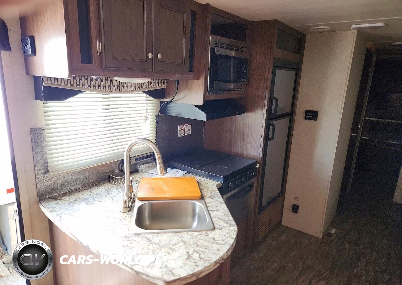 2017 Heartland Trail Runner Camper VIN:5SFEB3325HE337645 - 8