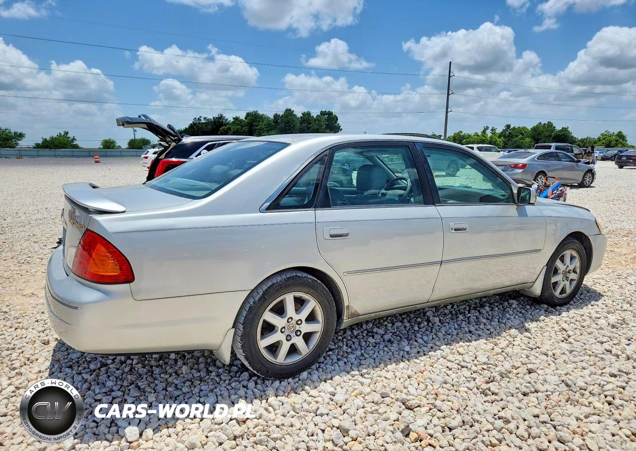 2001 TOYOTA AVALON XLS VIN:4T1BF28BX1U132679 - 3