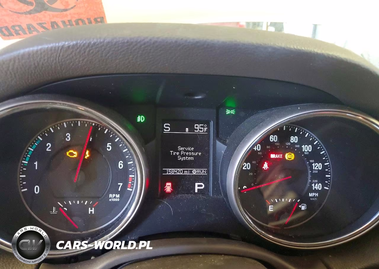 2011 Jeep Grand Cherokee Laredo VIN:1J4RR4GGXBC557761 - 9