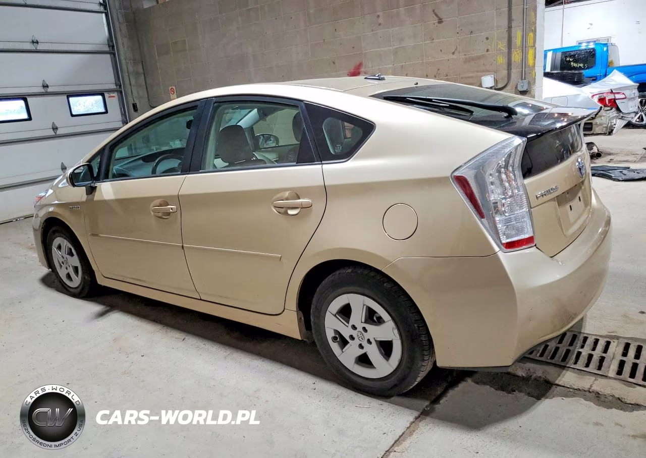 2011 Toyota Prius Four VIN:JTDKN3DU4B0301799 - 2