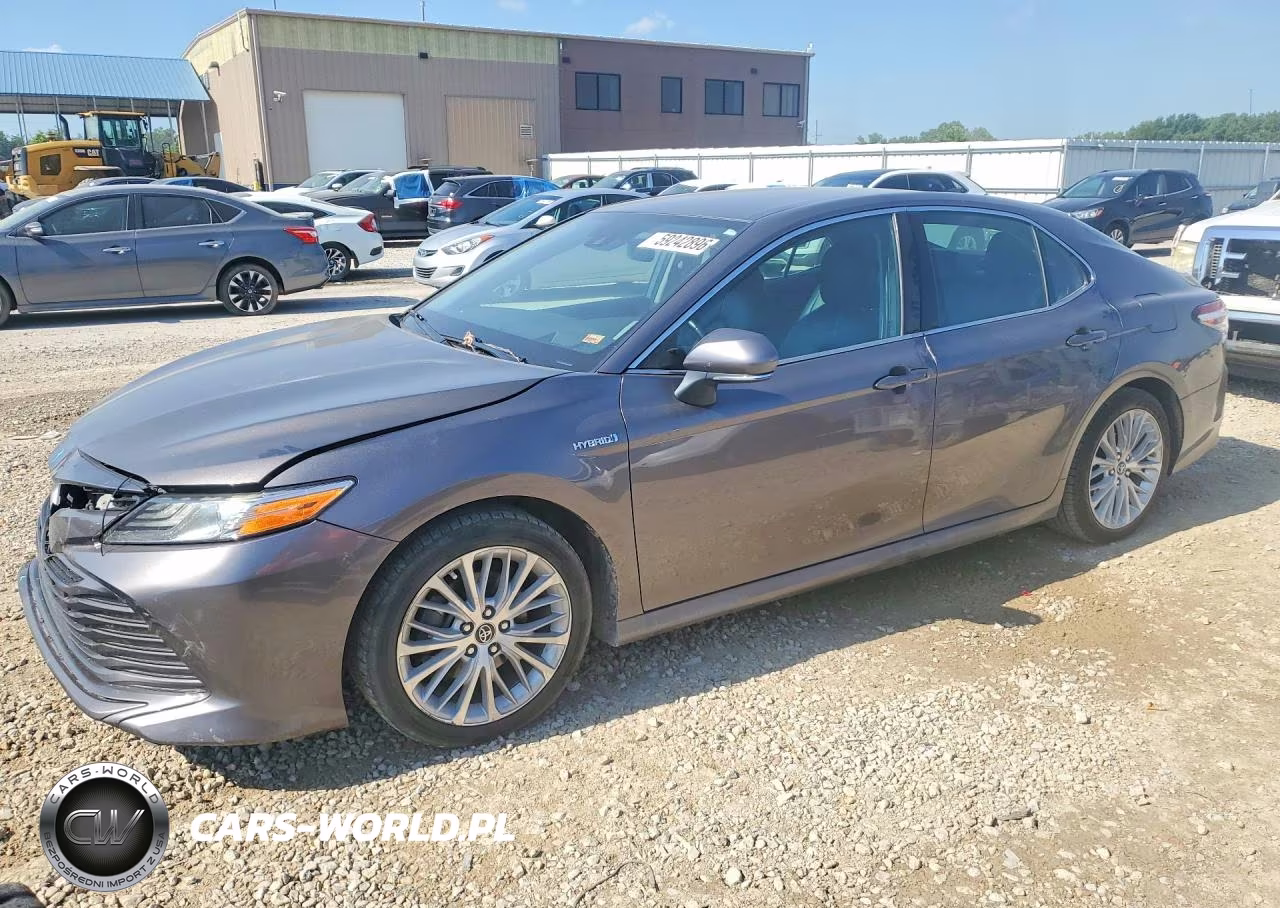 2019 Toyota Camry Hybrid Xle
