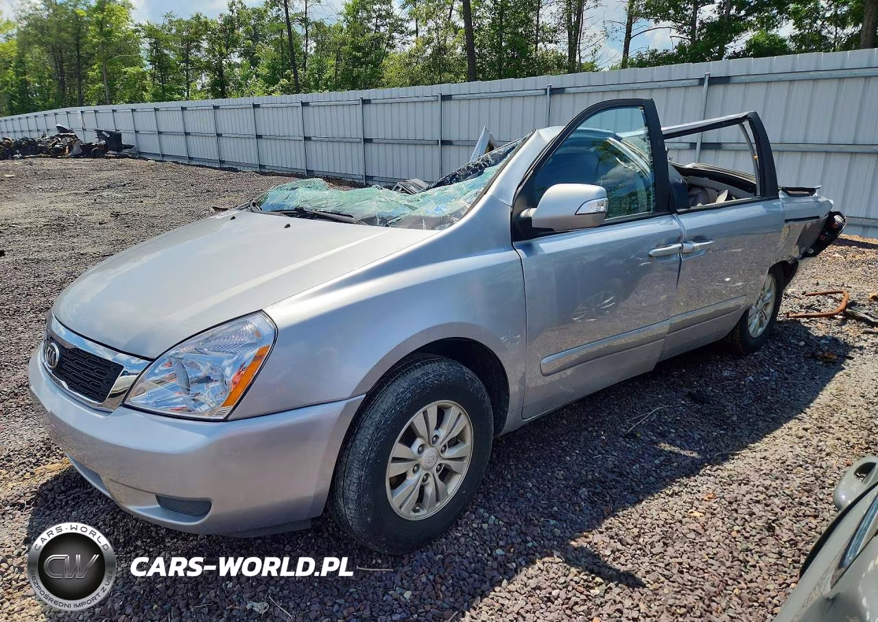2011 Kia Sedona Lx