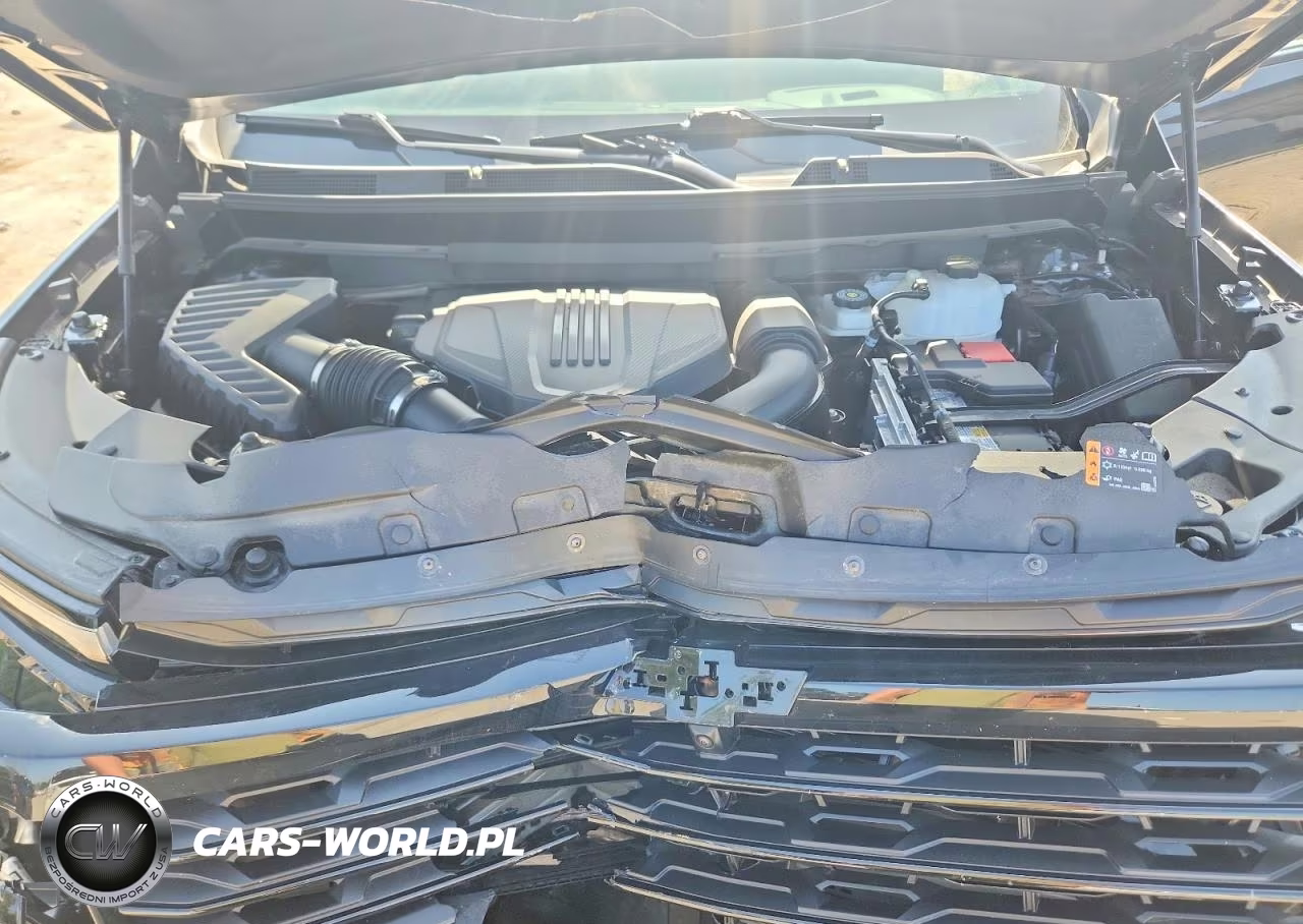 2025 Chevrolet Traverse Lt VIN:1GNEVGRS2SJ303080 - 12