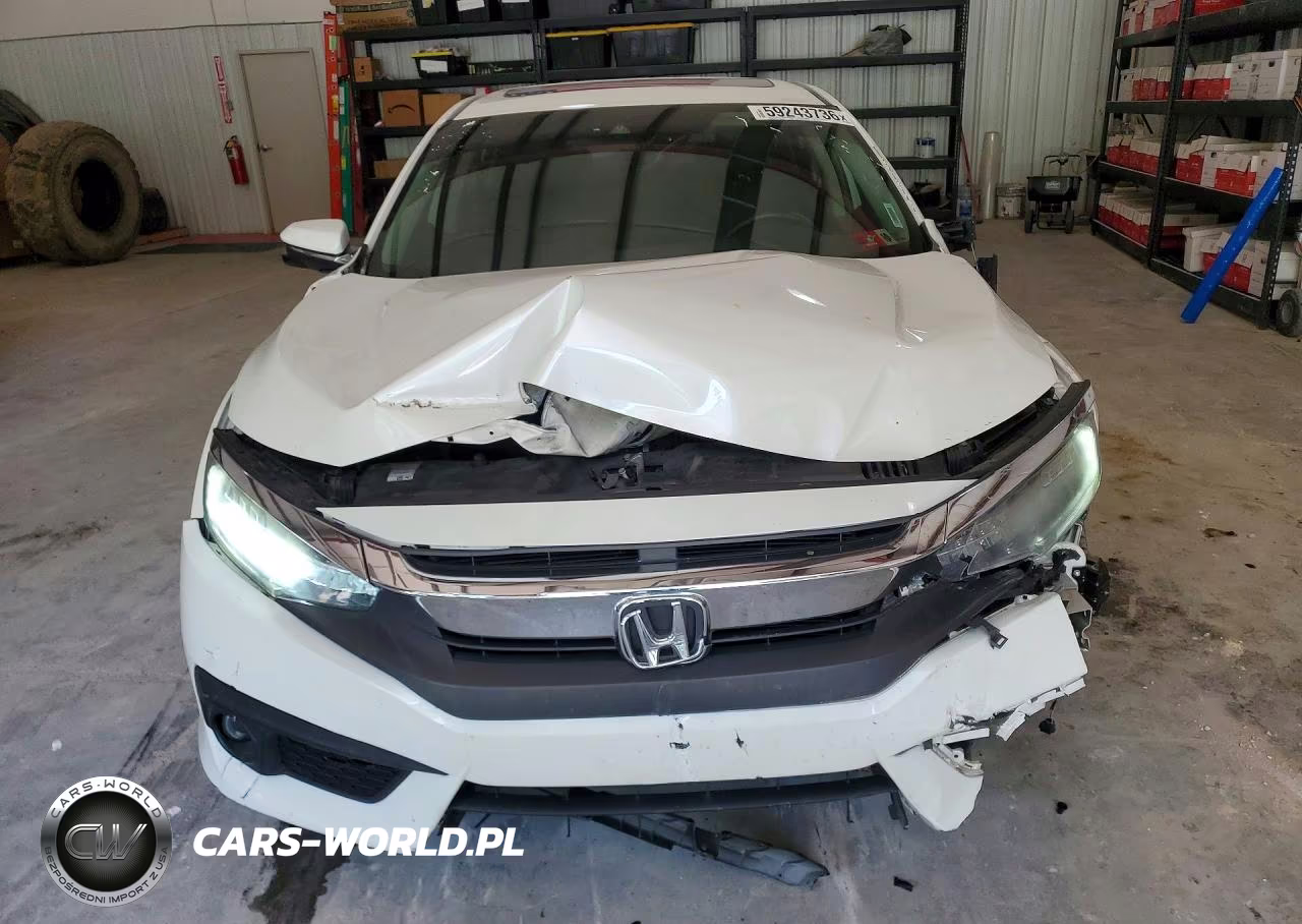2017 Honda Civic Touring VIN:19XFC1F99HE031523 - 5
