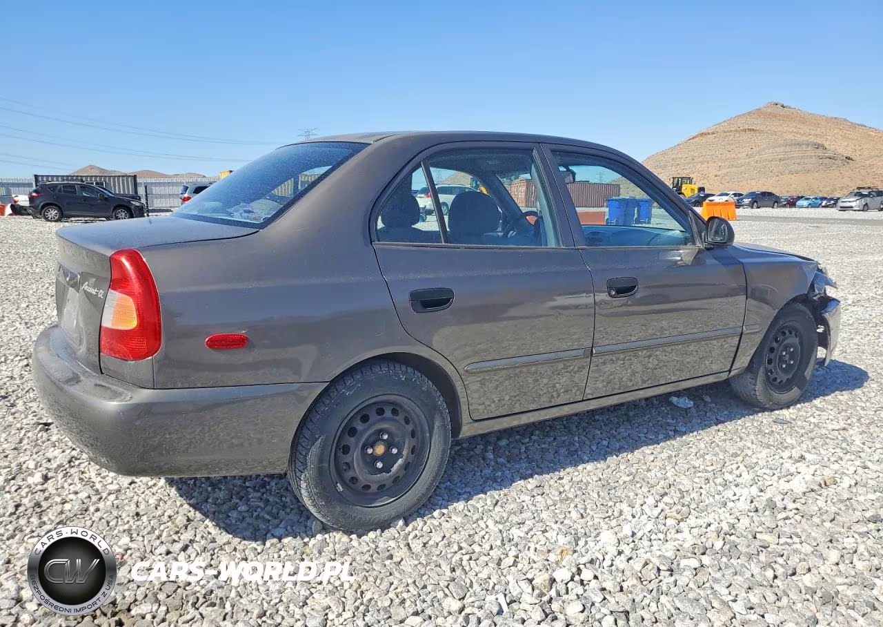 2002 Hyundai Accent Gl VIN:KMHCG45C92U395418 - 3