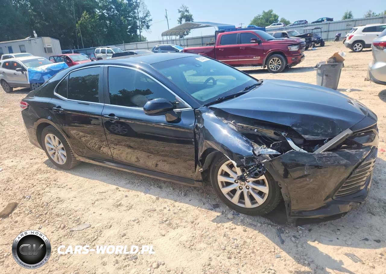 2020 Toyota Camry Le VIN:4T1C11AK9LU975847 - 4