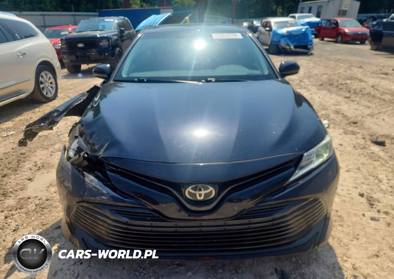 2020 Toyota Camry Le VIN:4T1C11AK9LU975847 - 5