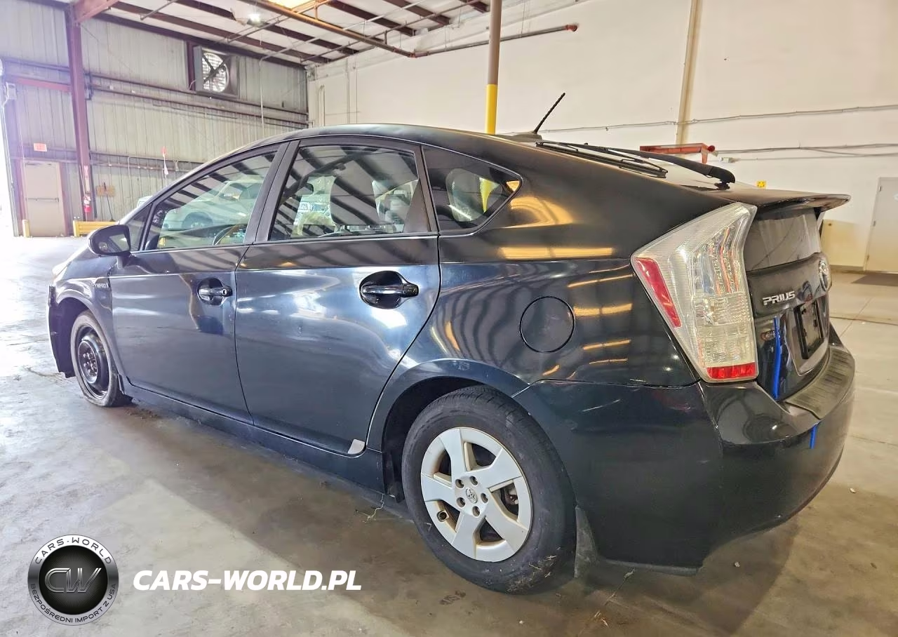 2011 Toyota Prius Two VIN:JTDKN3DU2B1364877 - 2