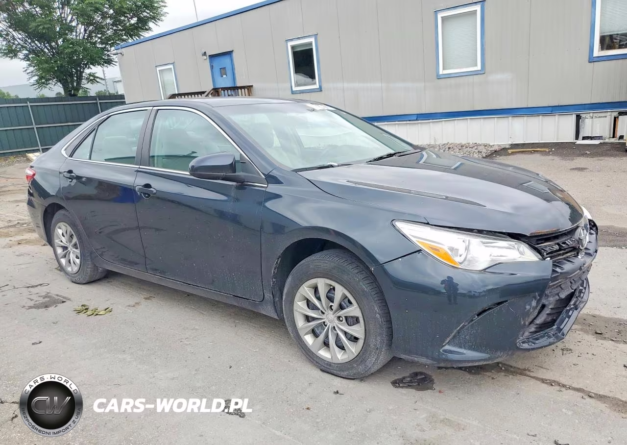 2016 Toyota Camry Le VIN:4T1BF1FK0GU257664 - 4
