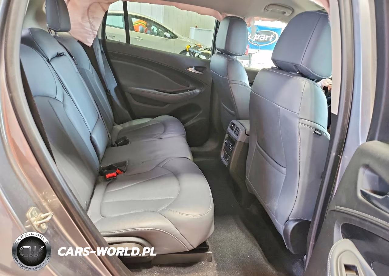 2020 Buick Envision Essence VIN:LRBFXCSA0LD183070 - 10