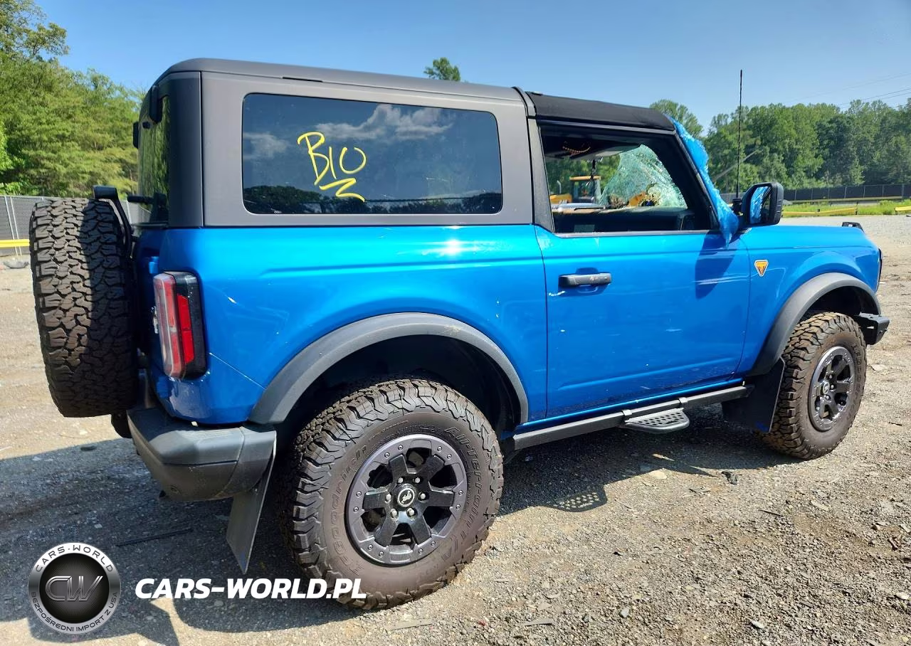 2022 Ford Bronco Base VIN:1FMDE5CHXNLB90750 - 3