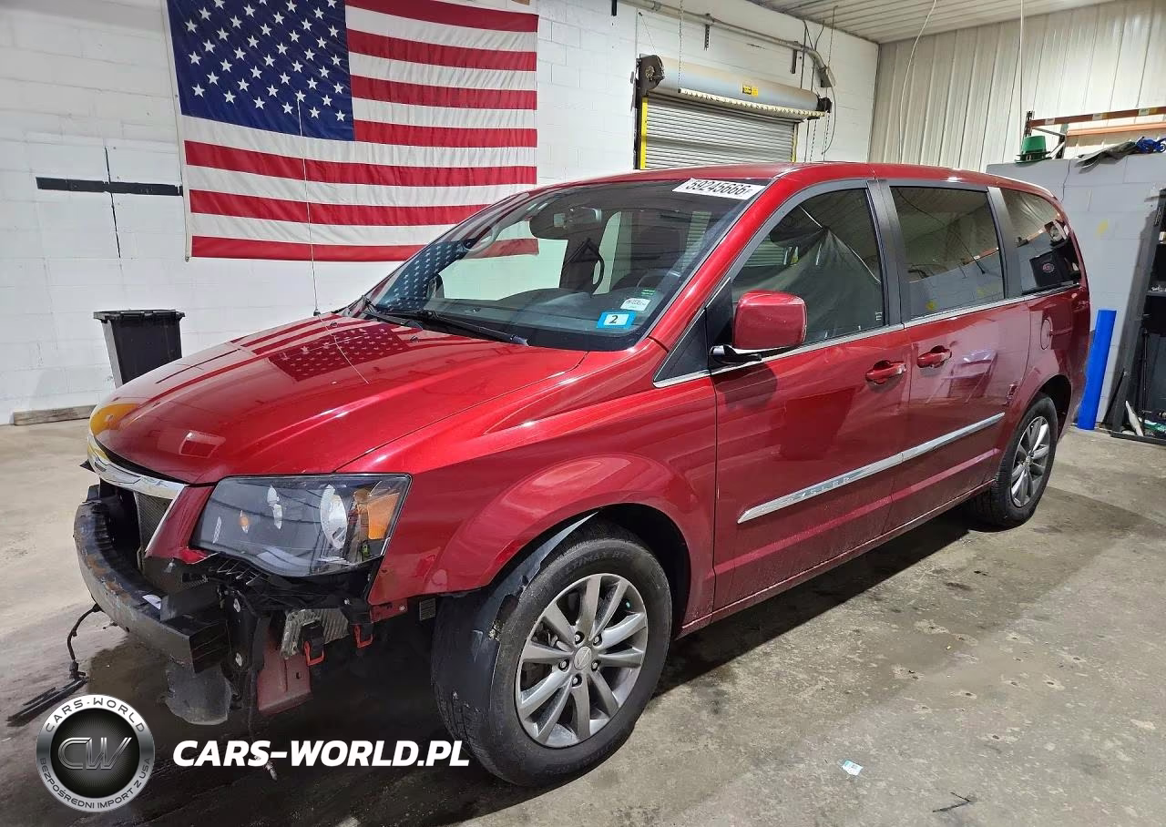 2015 Chrysler Town & Country S – zdjęcie 1 z 14