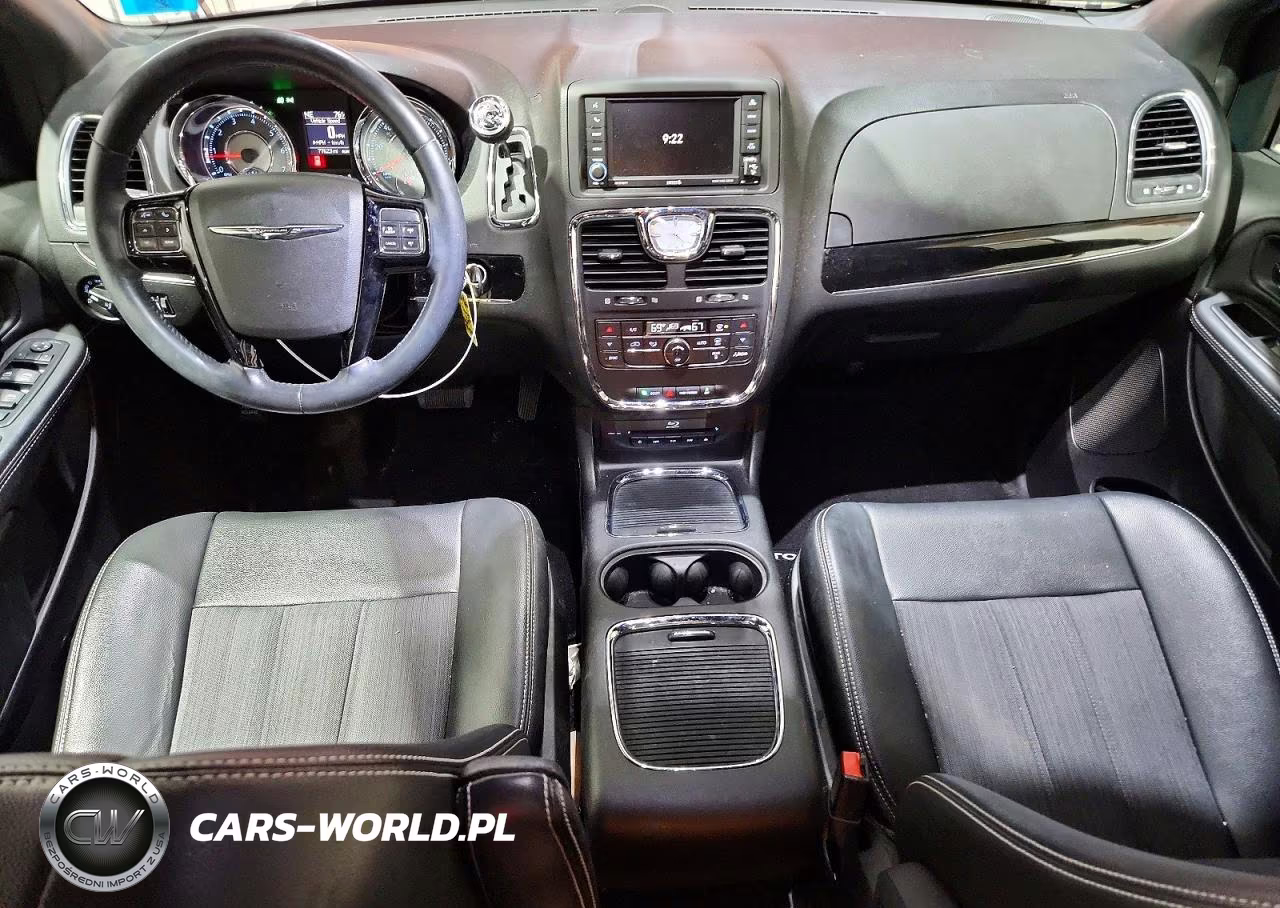 2015 Chrysler Town & Country S VIN:2C4RC1HG0FR505914 - 8