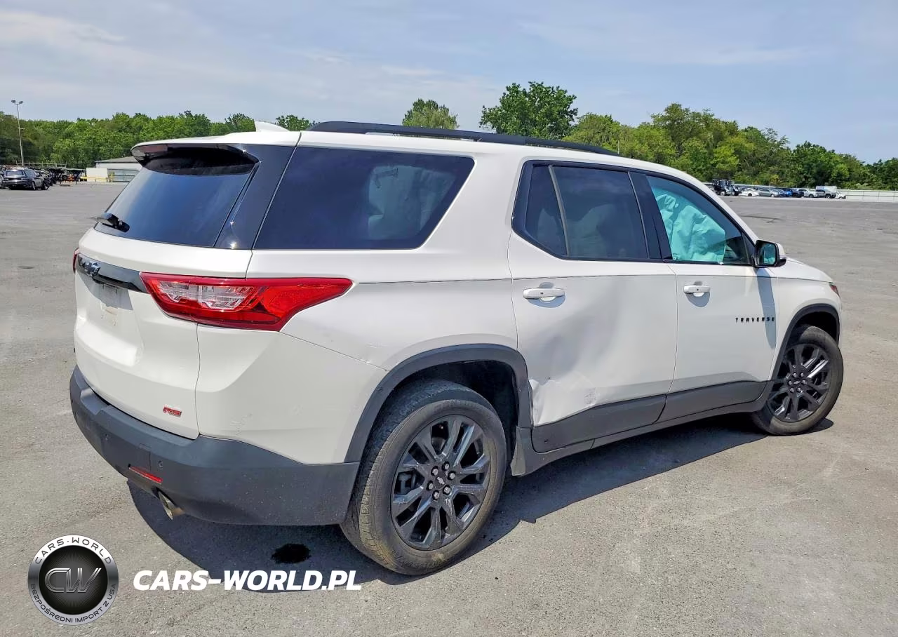 2021 Chevrolet Traverse Rs VIN:1GNERJKWXMJ144973 - 3