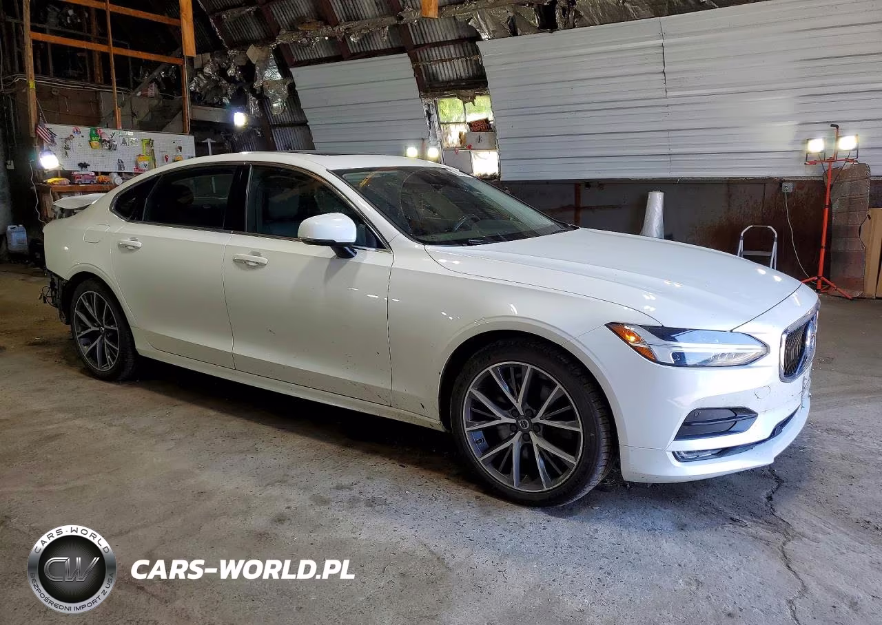 2020 Volvo S90 T6 Momentum VIN:LVYA22MK4LP157914 - 4